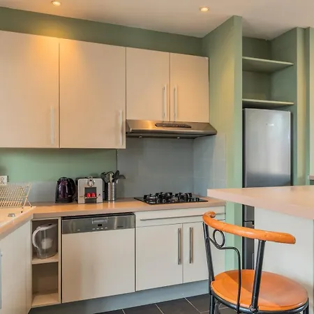 Appartement 2 Bedroom With Terrace, Near *