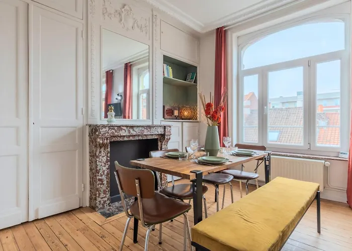 2 Bedroom With Terrace, Near * ليل