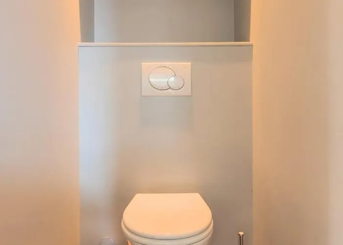 2 Bedroom With Terrace, Near ليل