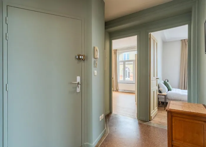 2 Bedroom With Terrace, Near شقة *