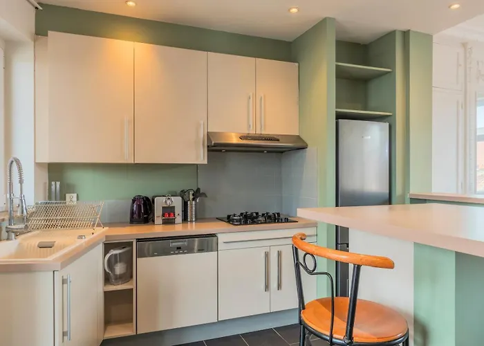 Appartement 2 Bedroom With Terrace, Near *