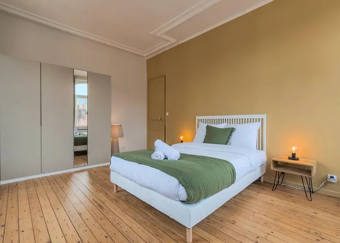 2 Bedroom With Terrace, Near * Lille